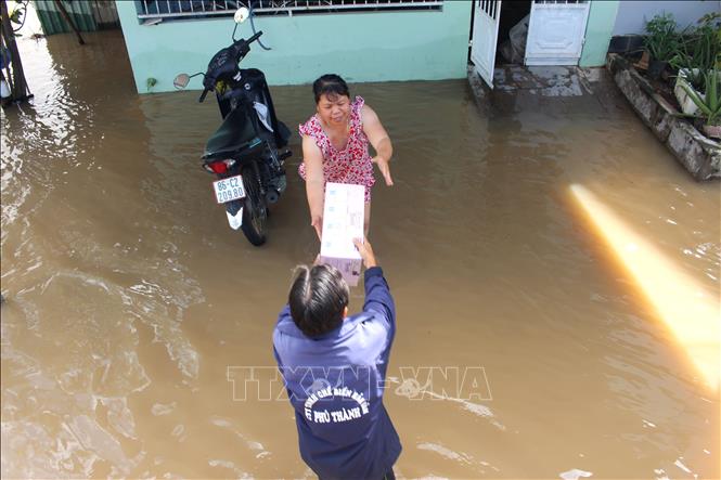 ຄຳບັນຍາຍຮູບ