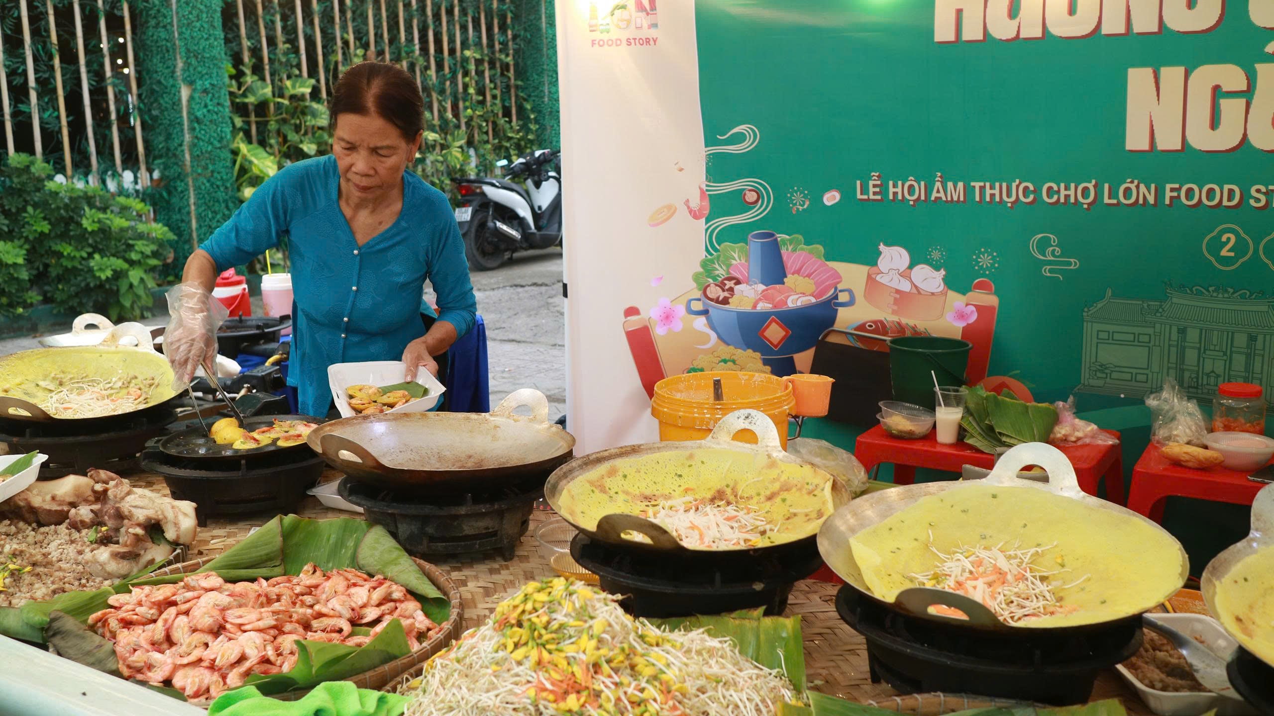 Lễ hội ẩm thực Chợ Lớn: Tấp nập khách đến thưởng thức trăm món ngon - Ảnh 5.