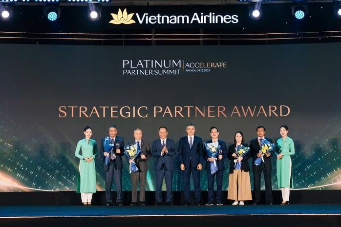 Saigontourist Group được vinh danh “Đối Tác Chiến Lược Du Lịch” của Vietnam Airlines - Ảnh 3.