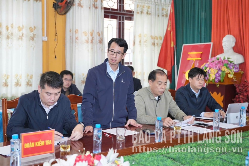 建設部門のリーダー（検査チームのメンバー）が検査セッションで議論しました。