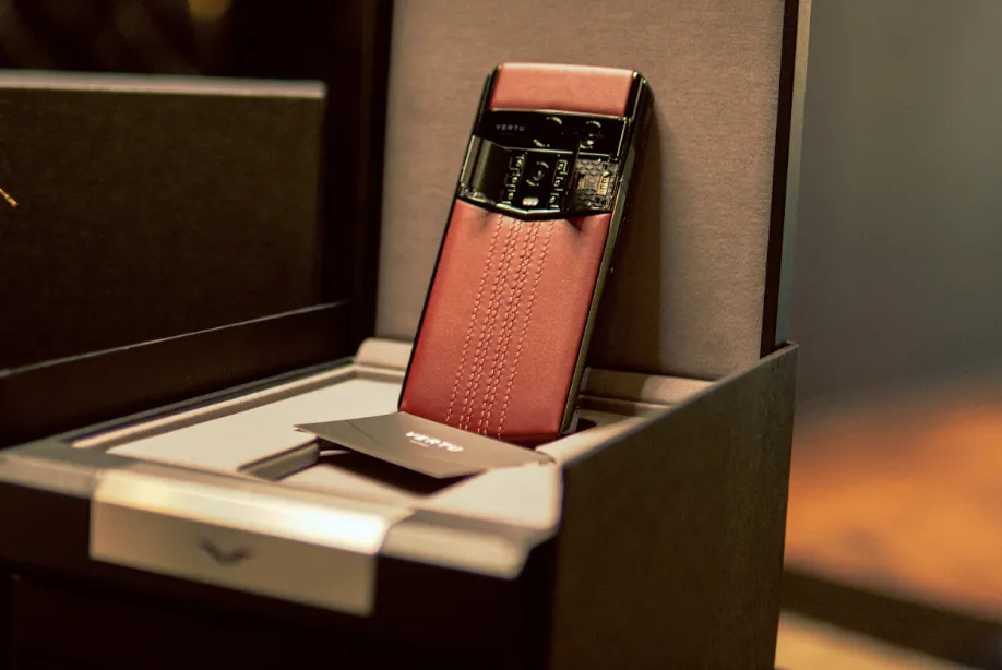 Vertu, una marca de teléfonos de lujo del Reino Unido, ayuda a los usuarios a expresar su propio estilo.