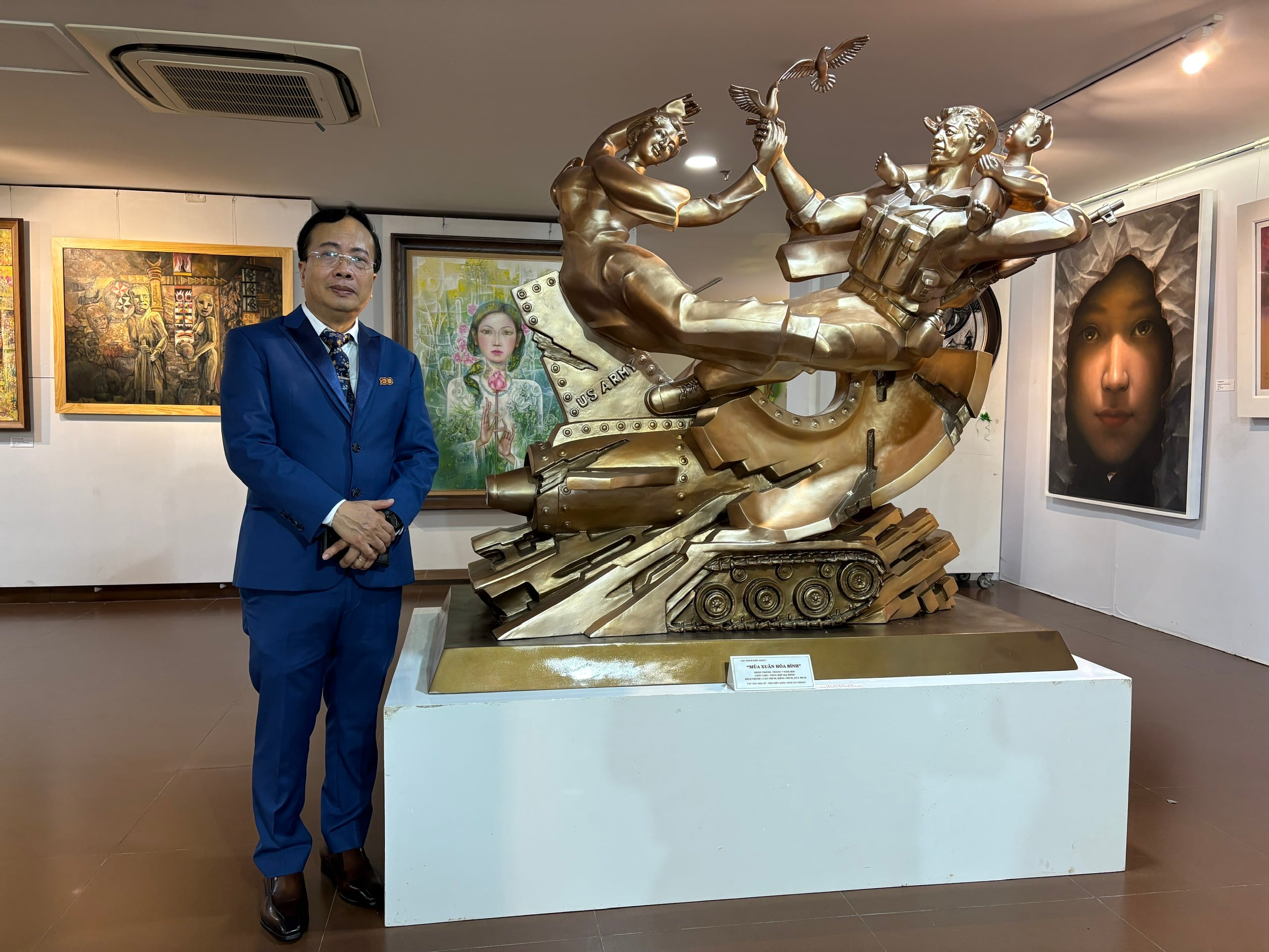 Chiêm ngưỡng loạt tác phẩm đoạt giải thưởng Mỹ thuật Đà Nẵng năm 2025- Ảnh 15.