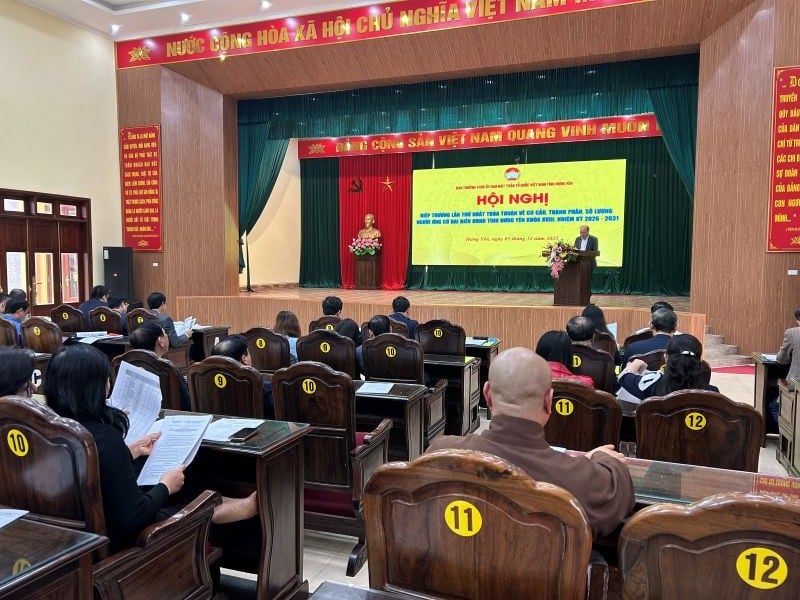 A primeira conferência consultiva definiu a estrutura, a composição e o número de candidatos para a 16ª Assembleia Nacional e o 18º Conselho Popular da Província de Hung Yen, para o mandato de 2026-2031.