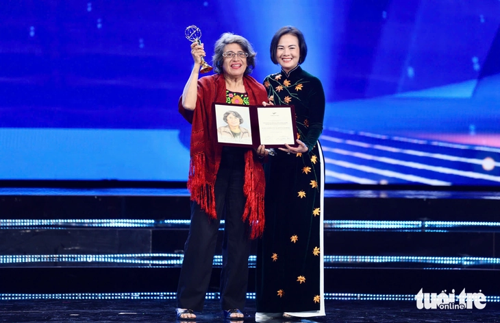 VinFuture Prize 2025 Award Ceremony: The first scientist to win the prize has been revealed - Photo 2. VinFuture - Ảnh 4.