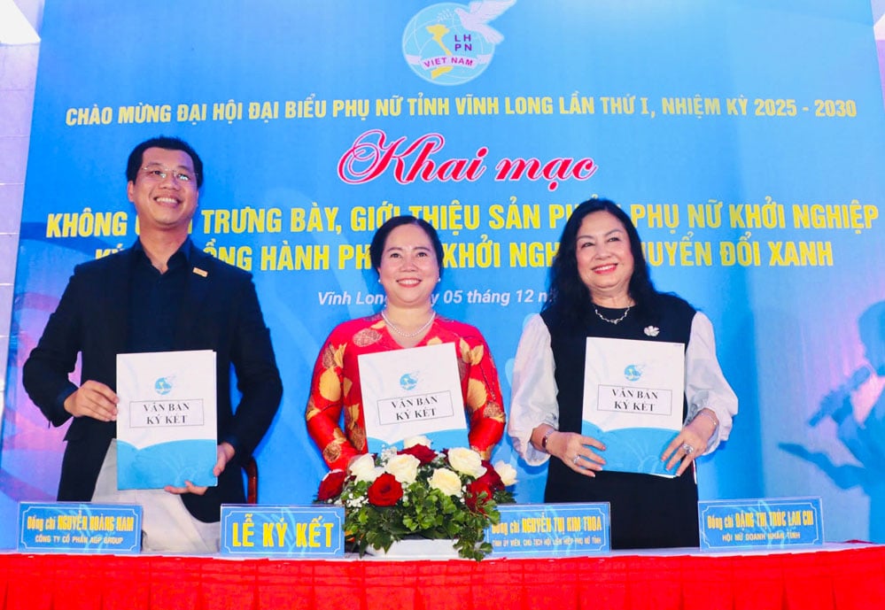 Unit menandatangani kontrak untuk mendukung perempuan dalam memulai bisnis berkelanjutan.