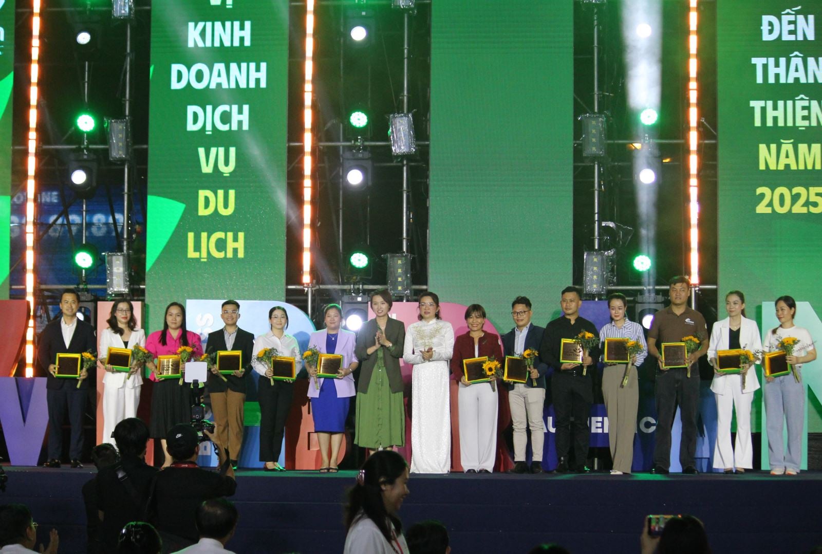 ចំណងជើងរូបថត