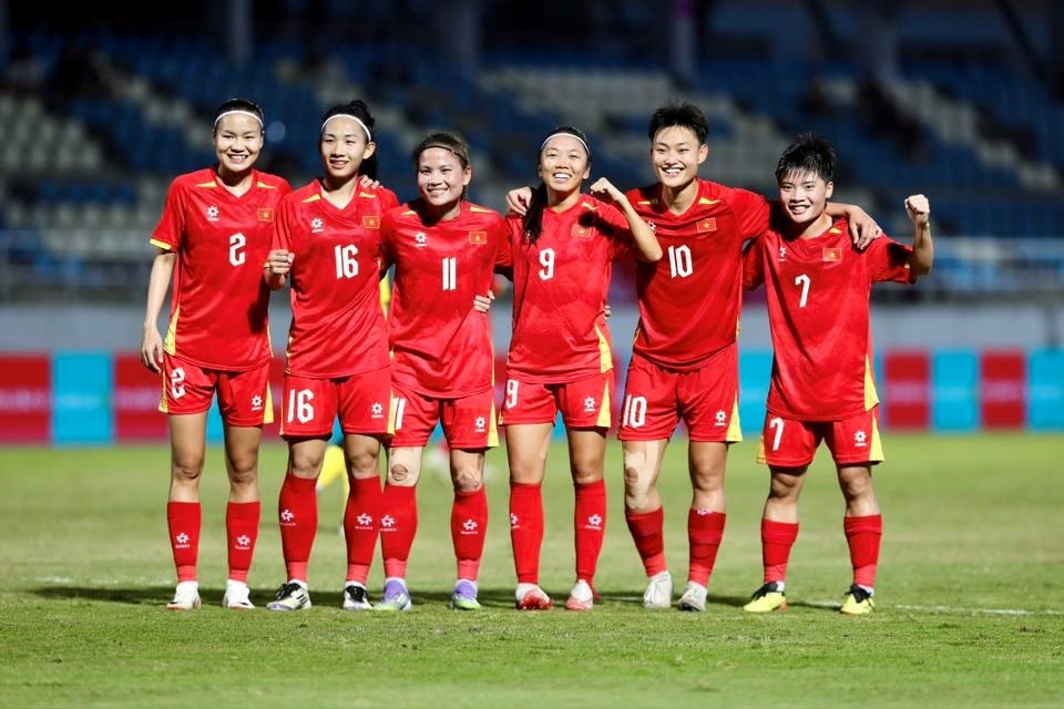 Vietnamský ženský fotbalový tým s přehledem zvítězil nad Malajsií - foto 3