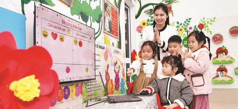 Eleverna på Hoa Phuong förskola är entusiastiska över sina lektioner med Kidmart-programvaran.