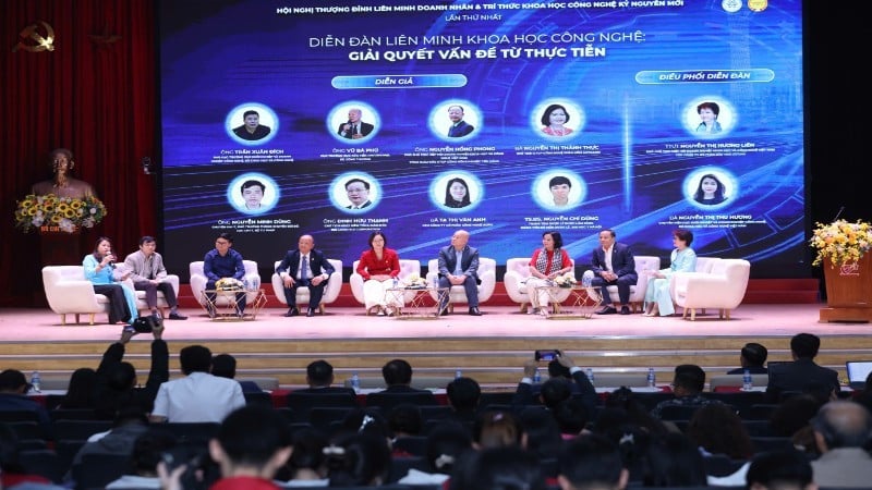 Prezentare generală a conferinței.