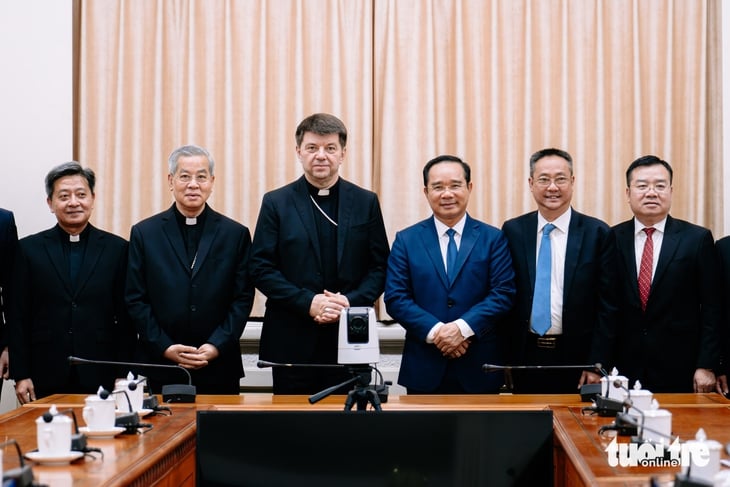 TP.HCM khẳng định đồng hành cùng cộng đồng Công giáo, làm sâu sắc hơn quan hệ Việt Nam - Vatican - Ảnh 1.