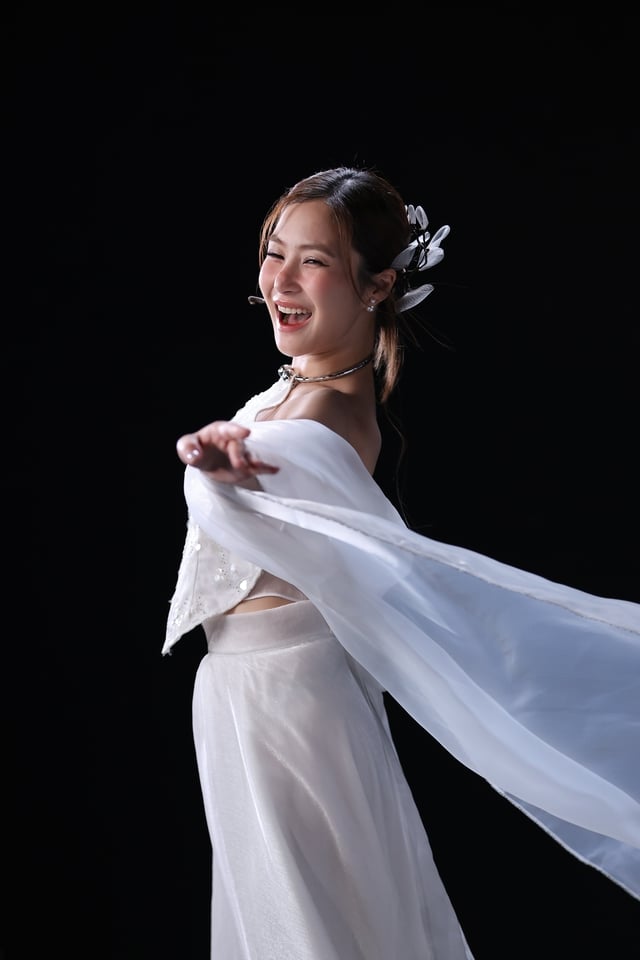 Lam Trường, Hương Tràm, Isaac xuất hiện trong MV mới của nhạc sĩ Nguyễn Hải Phong- Ảnh 5.