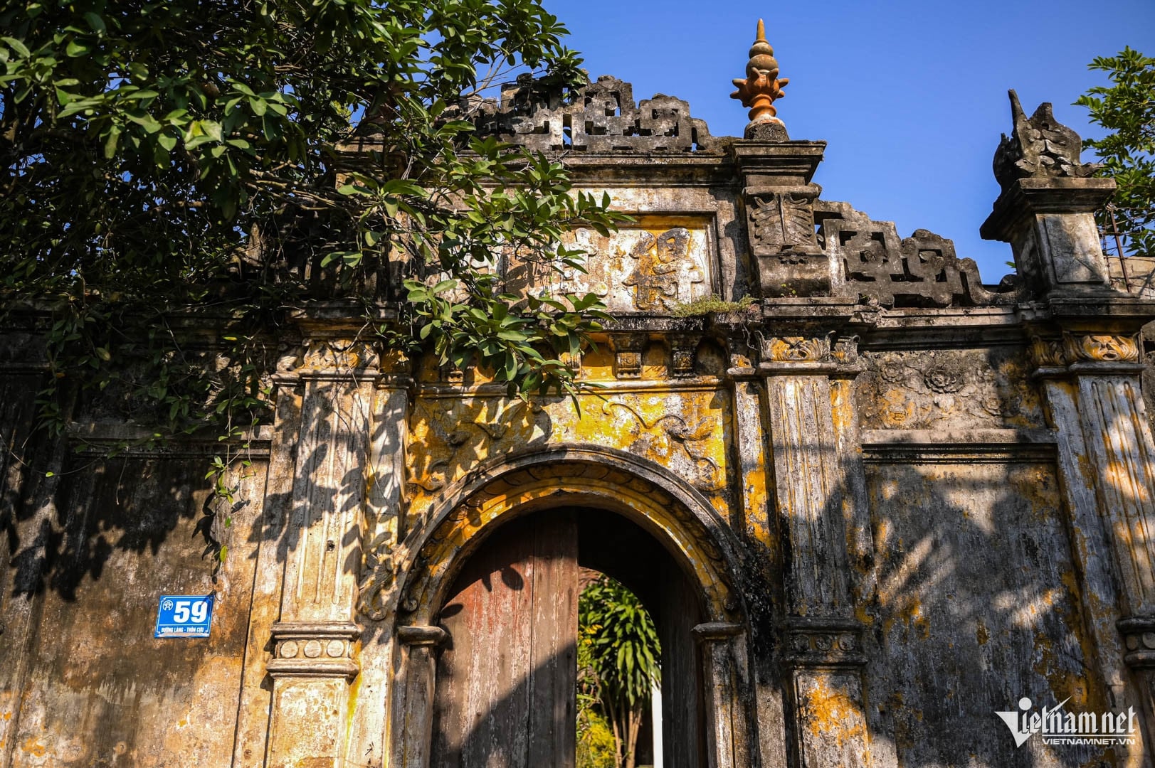 W-gammalt hus i den gamla byn.jpg