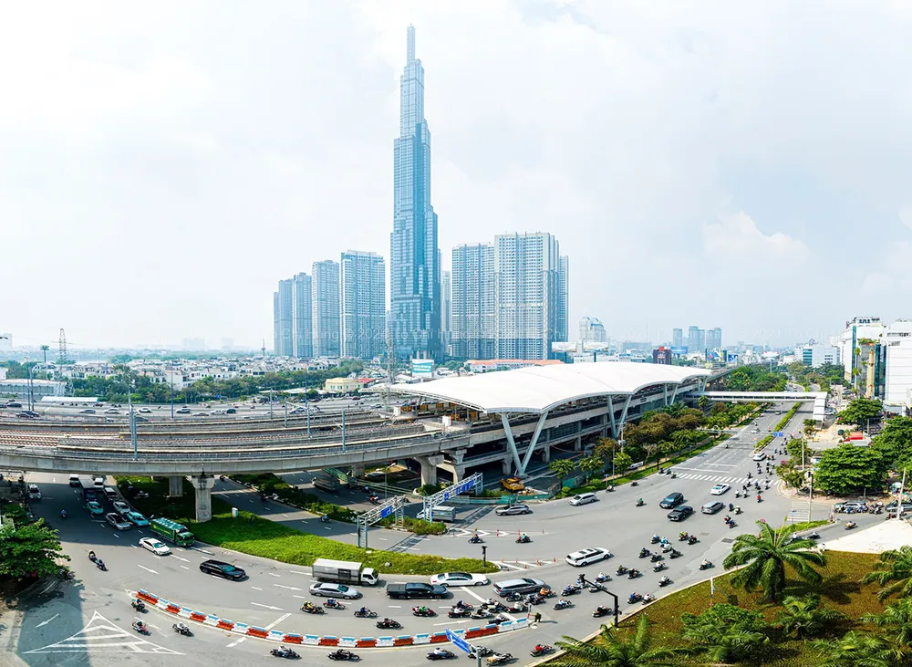 Stația de metrou Van Thanh de pe linia 1 de metrou este orientată spre dezvoltarea zonei urbane TOD cu transport public. Foto: HOANG HUNG