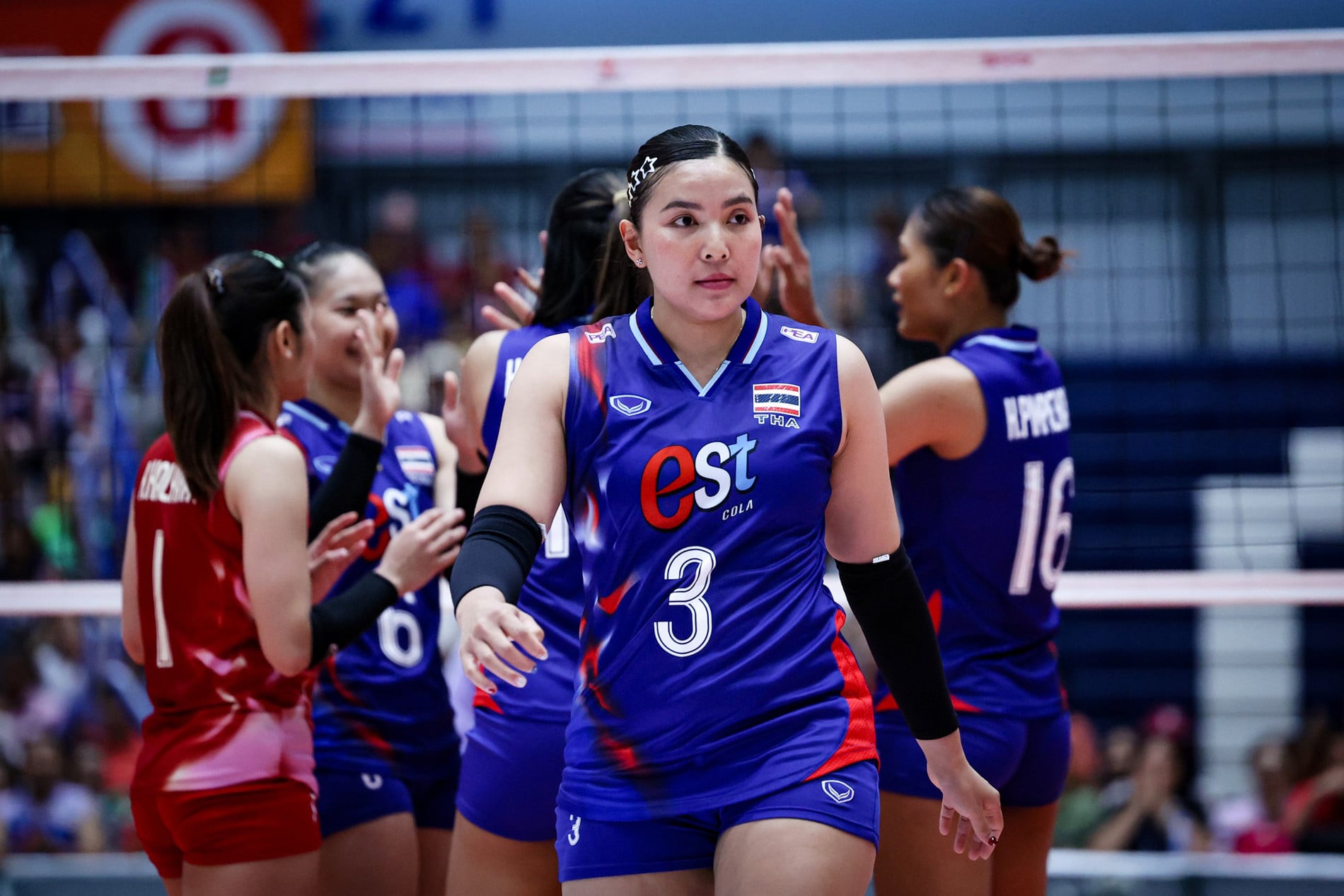 កីឡាបាល់ទាត់សមុទ្រ 3.jpg