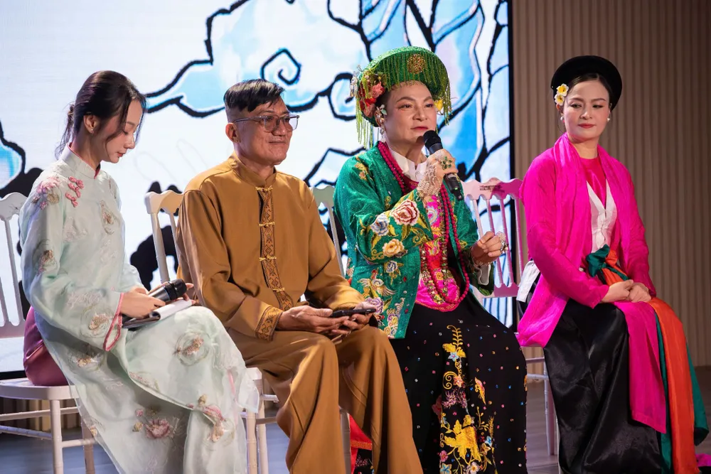 ລາຍການສົນທະນາ 