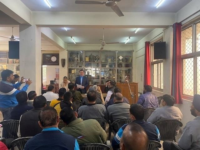 Ông Nguyễn Đình Khang tại buổi giao lưu với Công đoàn ngành trực thuộc AITUC. (Ảnh: T.L)