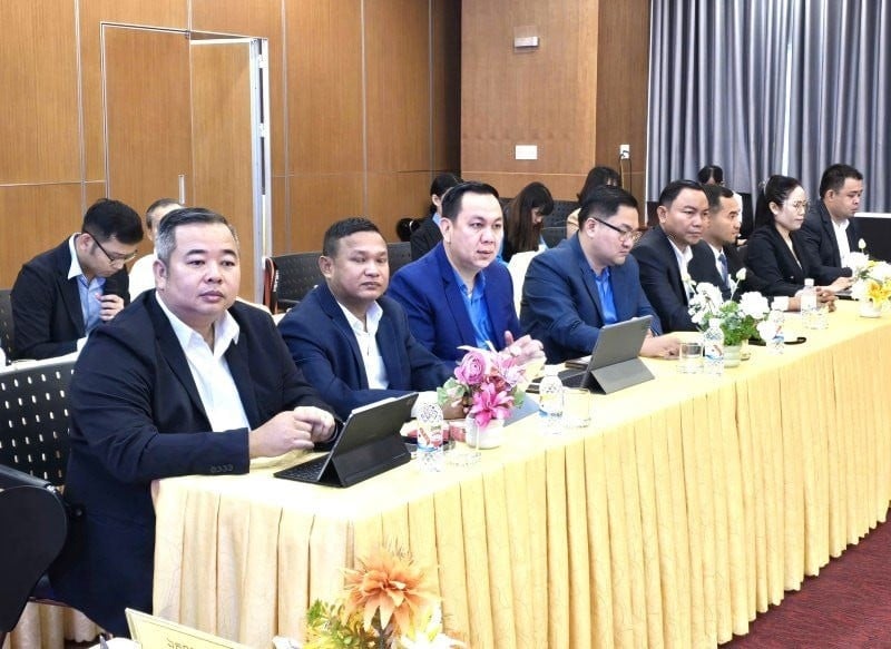 Các cán bộ Công đoàn Campuchia tham gia lớp tập huấn. (Ảnh: T.L)