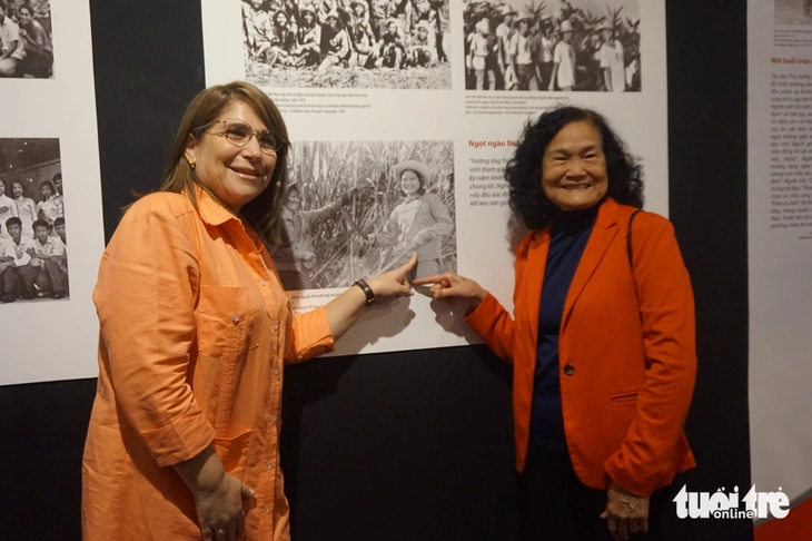 ទស្សនារូបគំនូររបស់ប្រធានាធិបតី Fidel Castro ដែលត្រូវបានអភិរក្សជាងកន្លះសតវត្សនៅប្រទេសវៀតណាម - រូបថត ៧. Xem bức tranh Chủ tịch Fidel Castro được gìn giữ hơn nửa thế kỷ ở Việt Nam - Ảnh 5.