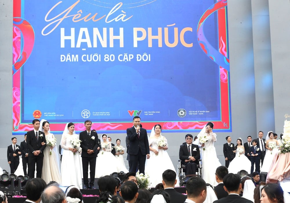 Kousky štěstí se sbíhají v srdci Hanoje - foto 3