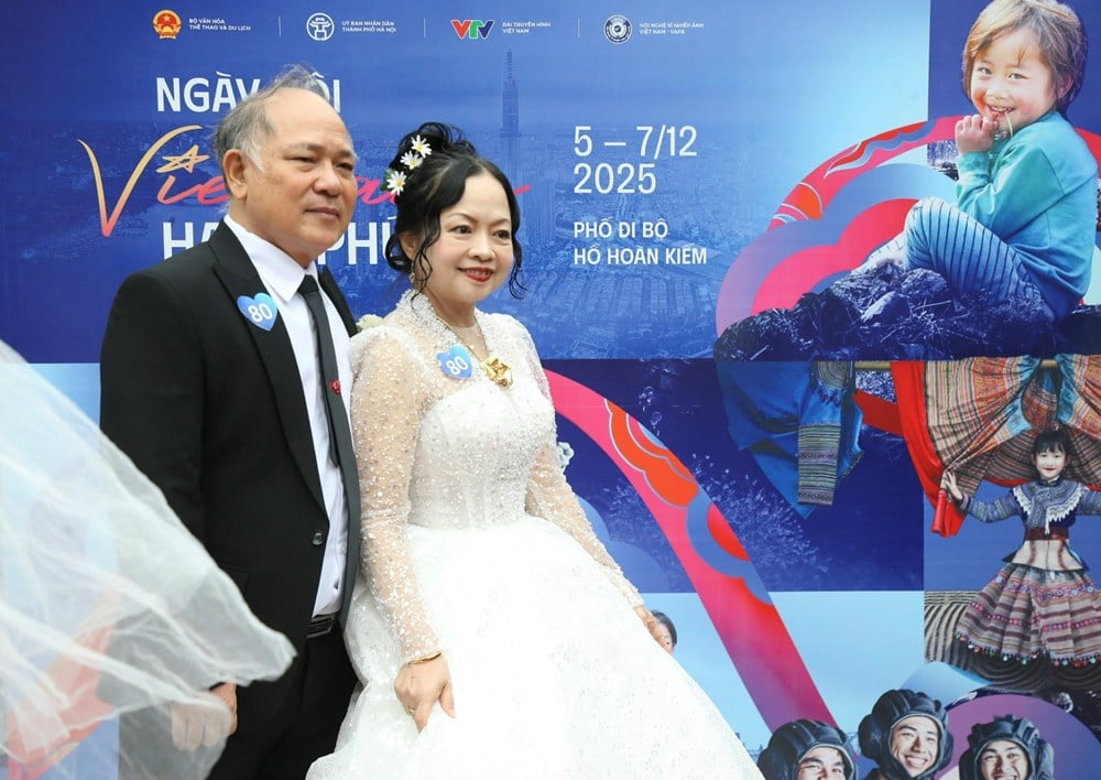 Kousky štěstí se sbíhají v srdci Hanoje - foto 5