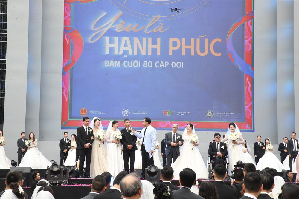 Kousky štěstí se sbíhají v srdci Hanoje - foto 10