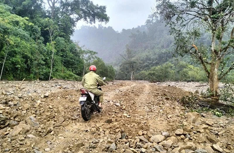 ទស្សនាភូមិរុង