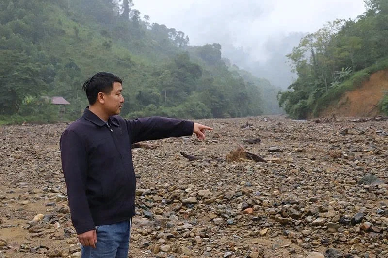 ទស្សនាភូមិរុង