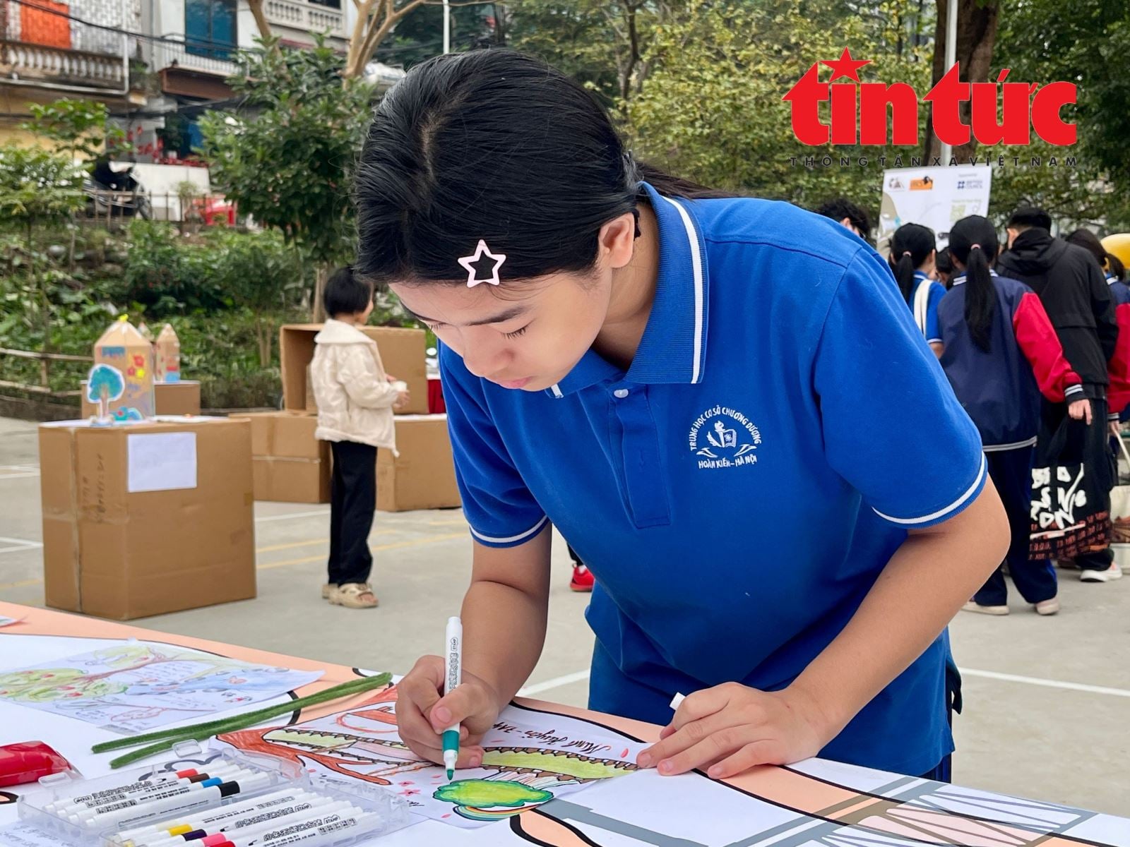 ຄຳບັນຍາຍຮູບ