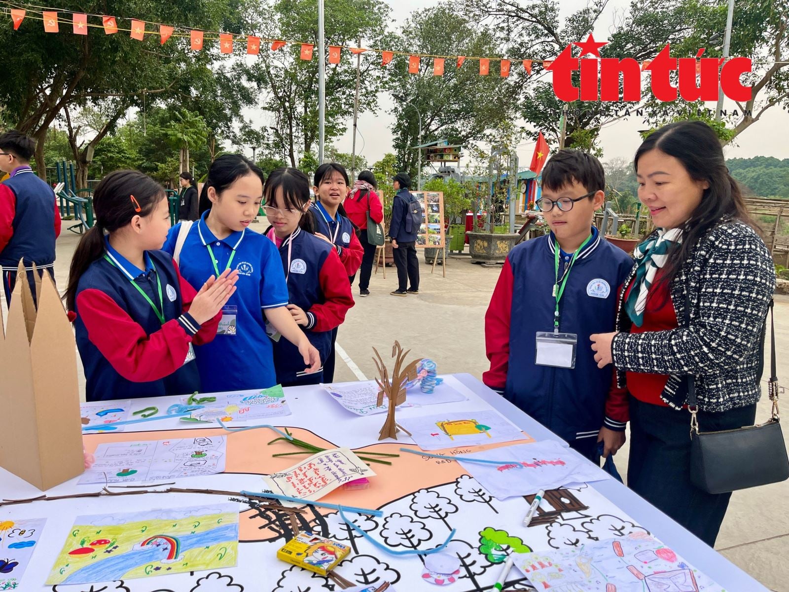 ຄຳບັນຍາຍຮູບ