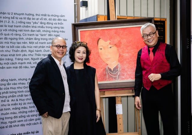 An & Huy: Dialog między olejem a lakierem, między kochankiem a światłem - Zdjęcie 4. An & Huy: Đối thoại giữa sơn dầu & sơn mài, giữa tình nhân & ánh sáng- Ảnh 4.