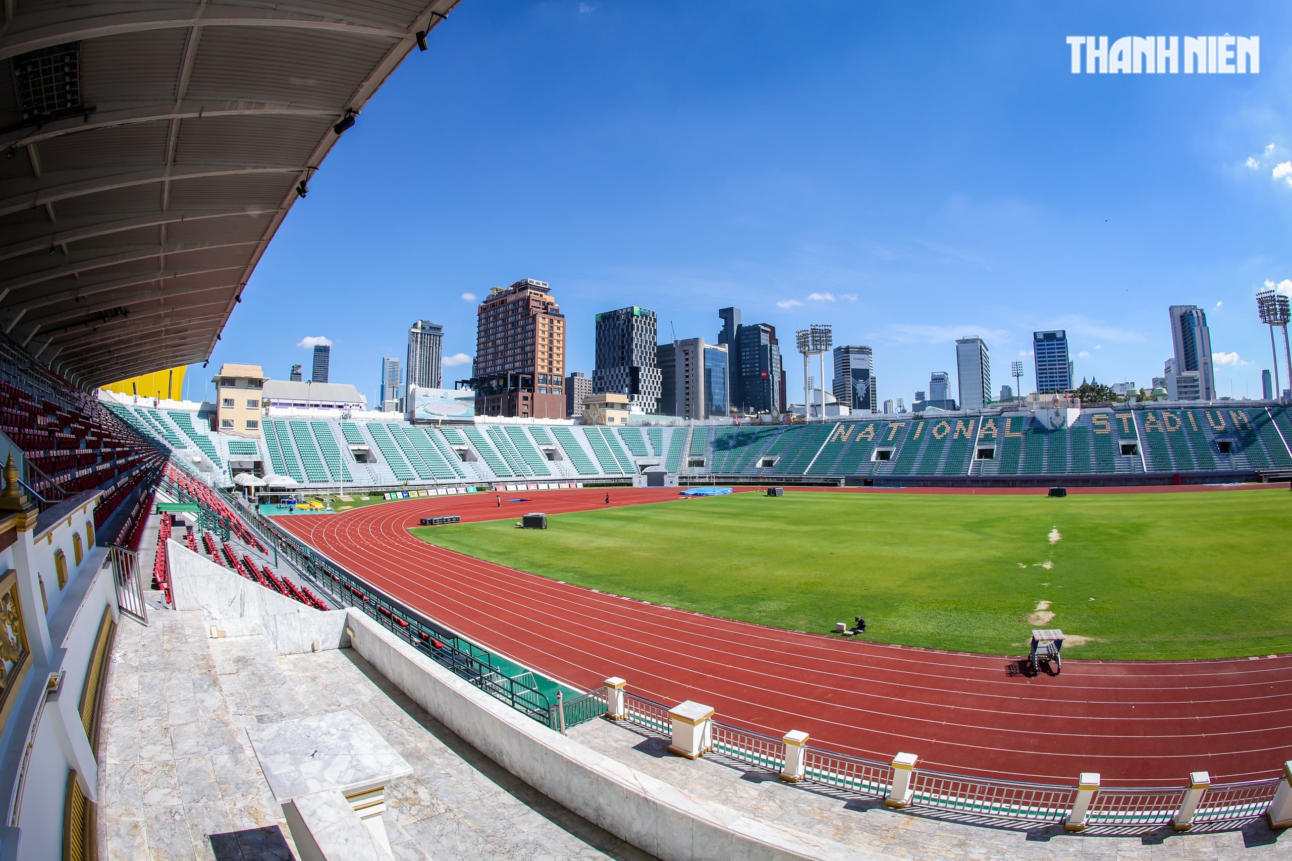 Κοντινό πλάνο του σημείου που αγωνίζονται οι «υιοί του θεού του ανέμου»: Το στάδιο Supachalasai, το επίκεντρο του αθλητισμού, είναι έτοιμο! - Φωτογραφία 9.