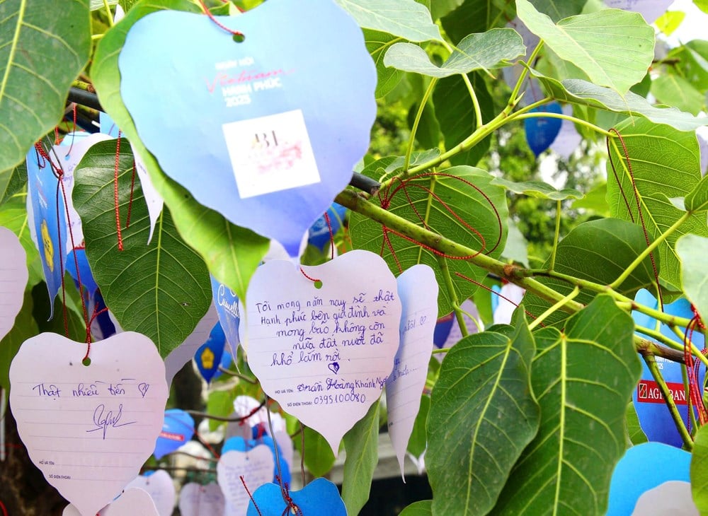 Fortsätt skriva glada berättelser och sprida kärlek - foto 3