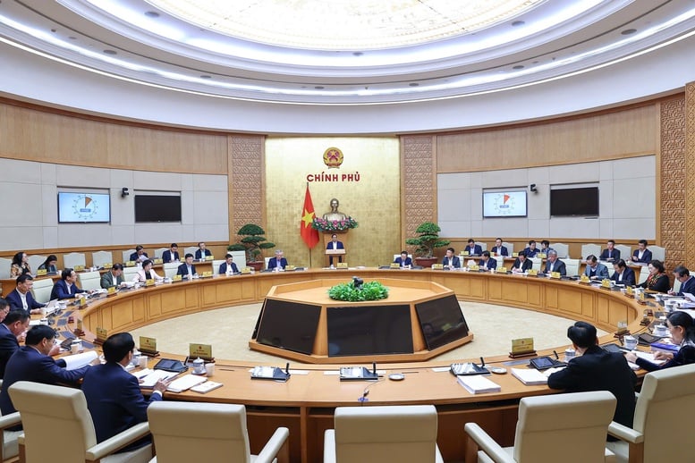 Импорт и экспорт продолжают оставаться яркой стороной экономики - Фото 2. Xuất nhập khẩu tiếp tục là điểm sáng của nền kinh tế- Ảnh 2.