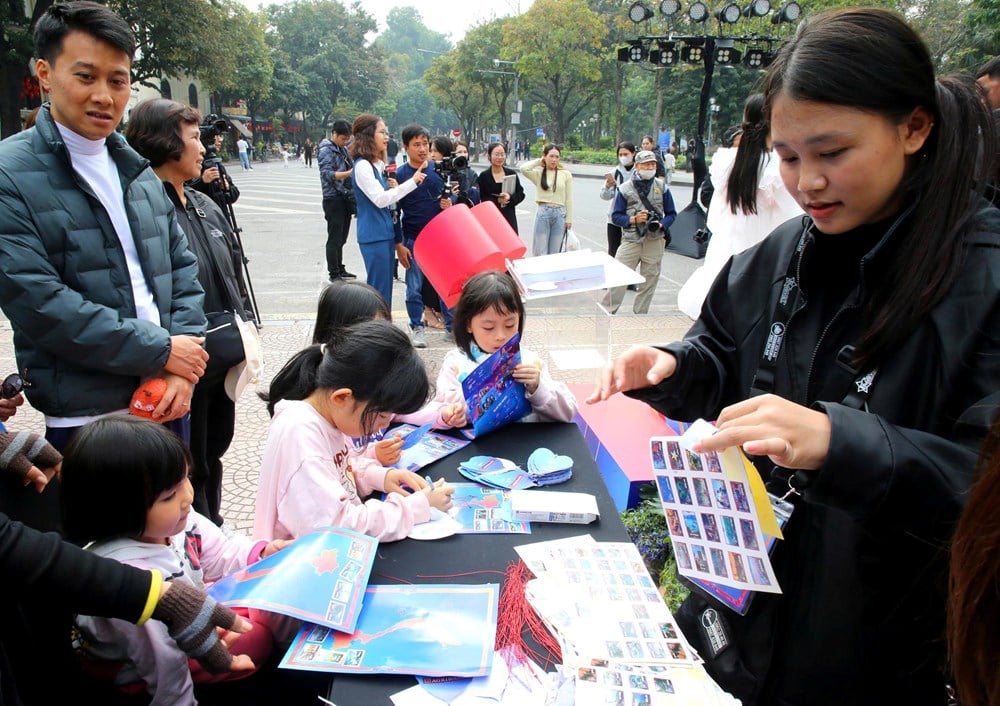 Fortsätt skriva glada berättelser och sprida kärlek - foto 8
