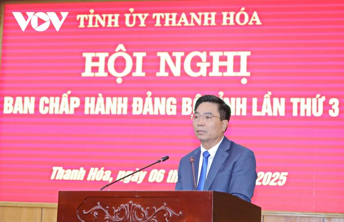 Thanh Hoa förflyttar och ersätter resolut svaga ledare och chefer bild 2 thanh hoa kien quyet dieu chuyen, thay the can bo lanh dao, quan ly yeu kem hinh anh 2