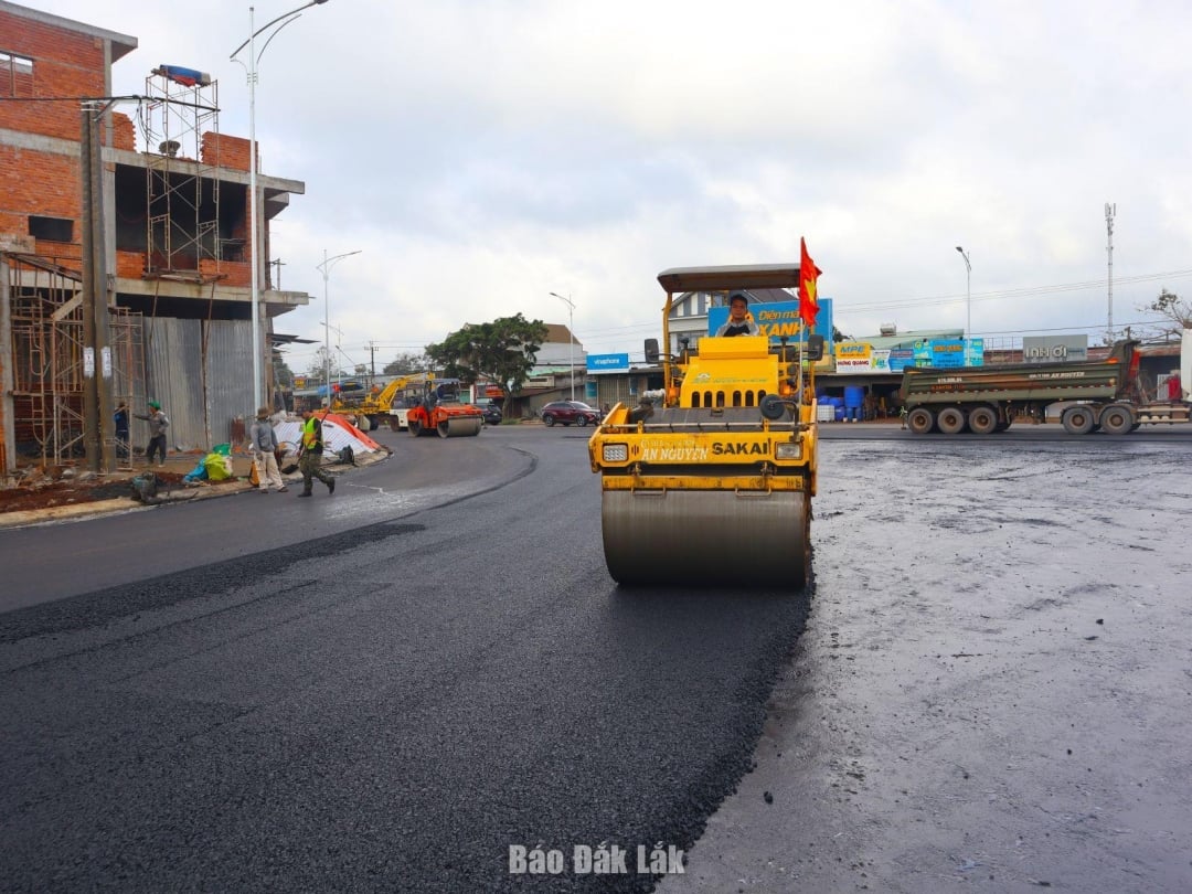 Bygging av den østlige omkjøringsveien ved Buon Ma Thuot.