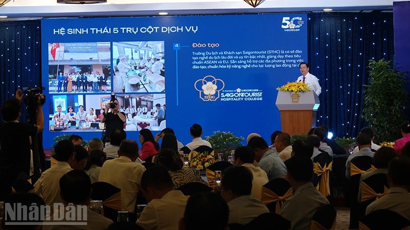 Scéna setkání. (Foto: LINH BAO)