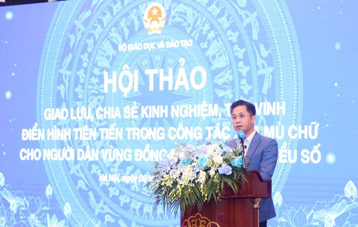 O Sr. Nguyen Xuan Thuy, Vice-Diretor do Departamento de Educação Profissional e Educação Continuada do Ministério da Educação e Formação, discursou no workshop.