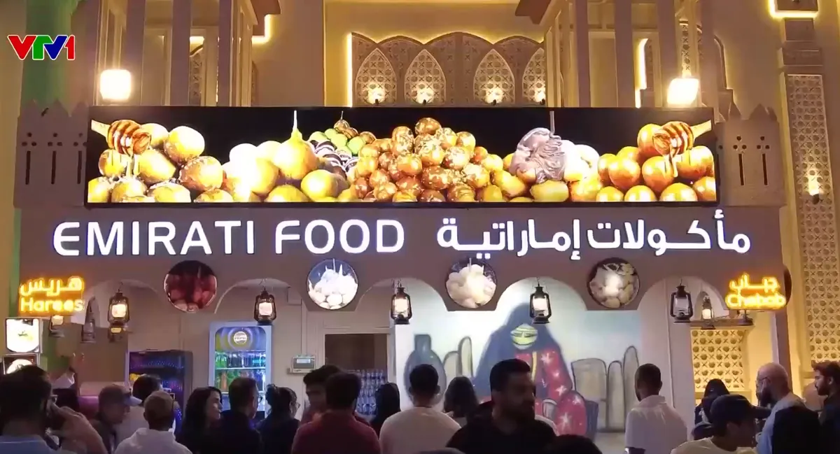 Không khí lễ hội tại Làng toàn cầu ở Dubai - Ảnh 1.