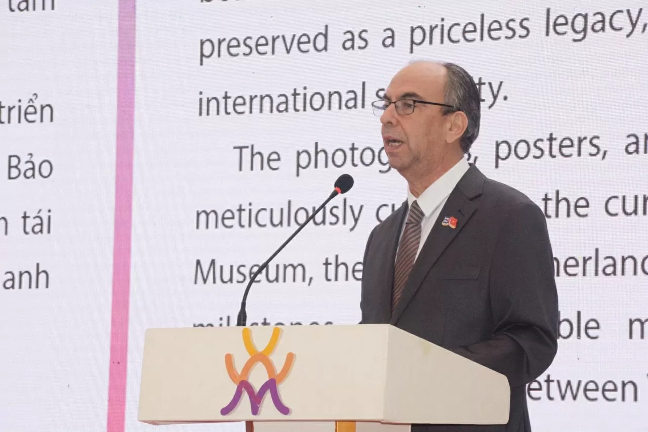 ງານວາງສະແດງຄວາມຈົງຮັກພັກດີ: ຟື້ນຟູການເດີນທາງຂອງການພົວພັນຫວຽດນາມ - ກູບາ 65 ປີທີ່ໝັ້ນຄົງ Triển lãm Nghĩa tình thủy chung: Tái hiện hành trình 65 năm quan hệ son sắt Việt Nam-Cuba