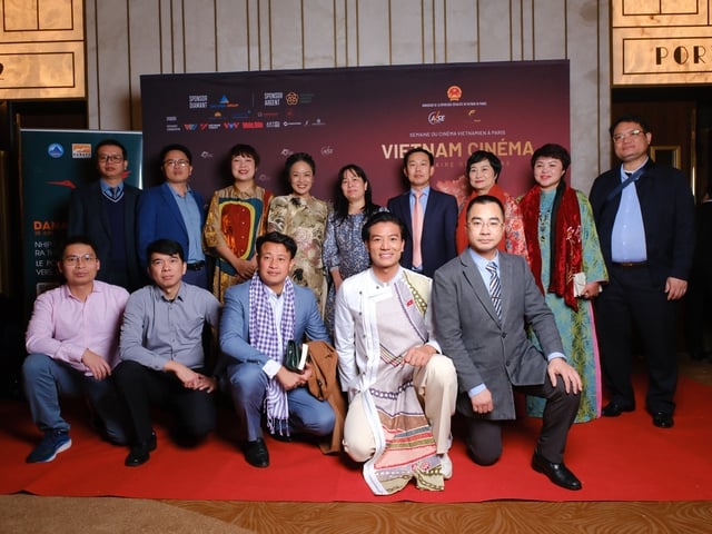 'Air Deathmatch' gör intryck när den visas i Frankrike - Foto 2. 'Tử chiến trên không' gây ấn tượng khi trình chiếu ở Pháp- Ảnh 2.