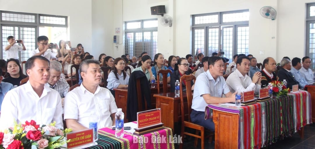 ប្រតិភូចូលរួមពិធី។