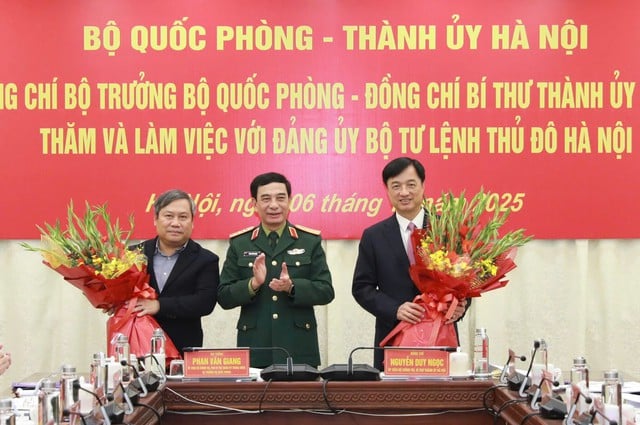 Ông Nguyễn Duy Ngọc giữ chức Bí thư Đảng ủy Bộ Tư lệnh Thủ đô Hà Nội- Ảnh 1.