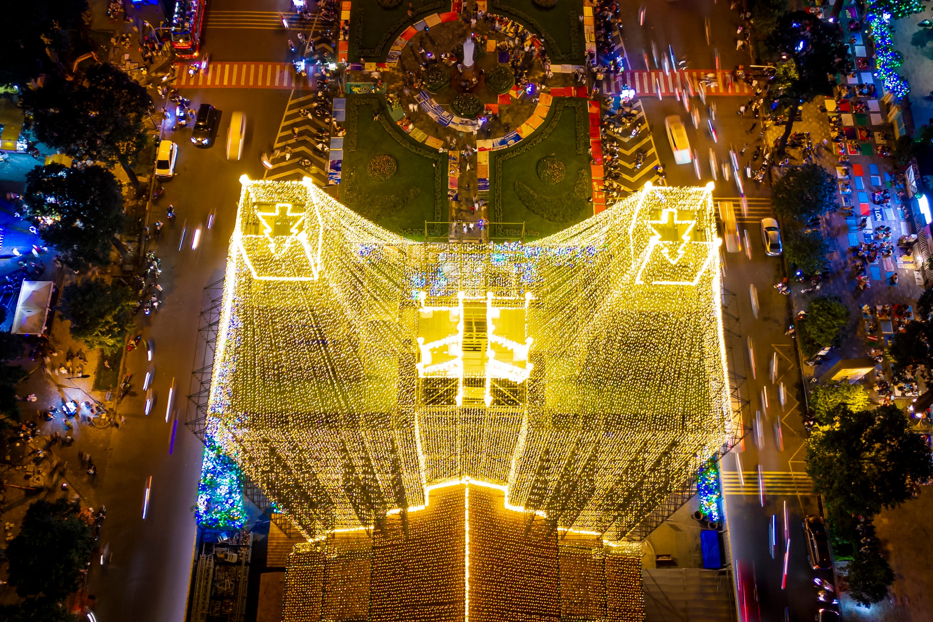 Собор Нотр-Дам, світлодіодне фото 12 led nha tho duc ba anh 12