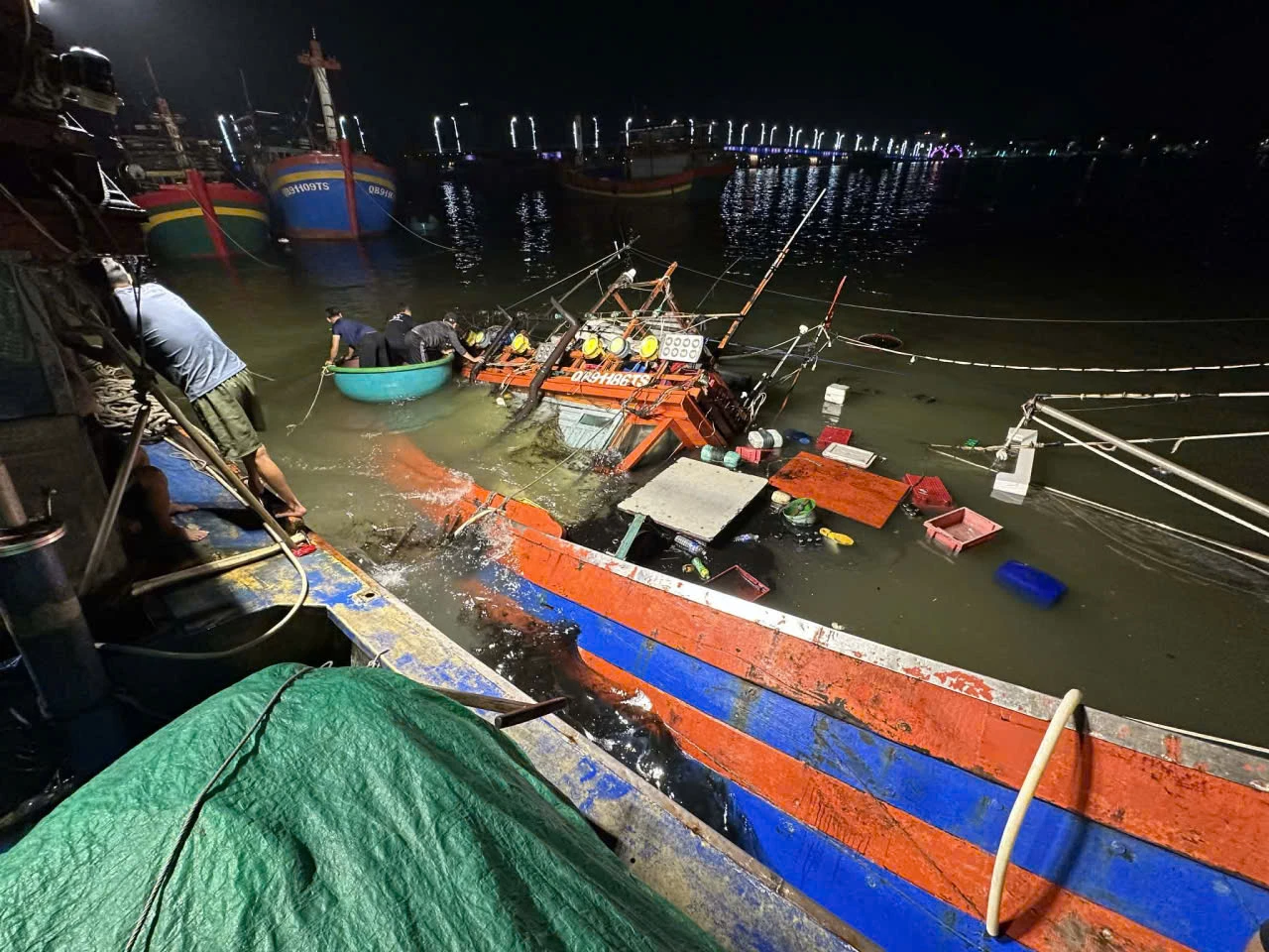 Scène van de schipbreuk op de Nhat Le-rivier - Foto: Trung Duc