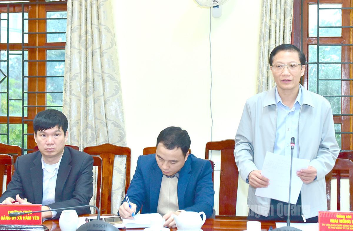 Товарищ Май Хонг Ха, секретарь партийного комитета коммуны Хамьен, доложил о предложении скорректировать планировку коммуны.