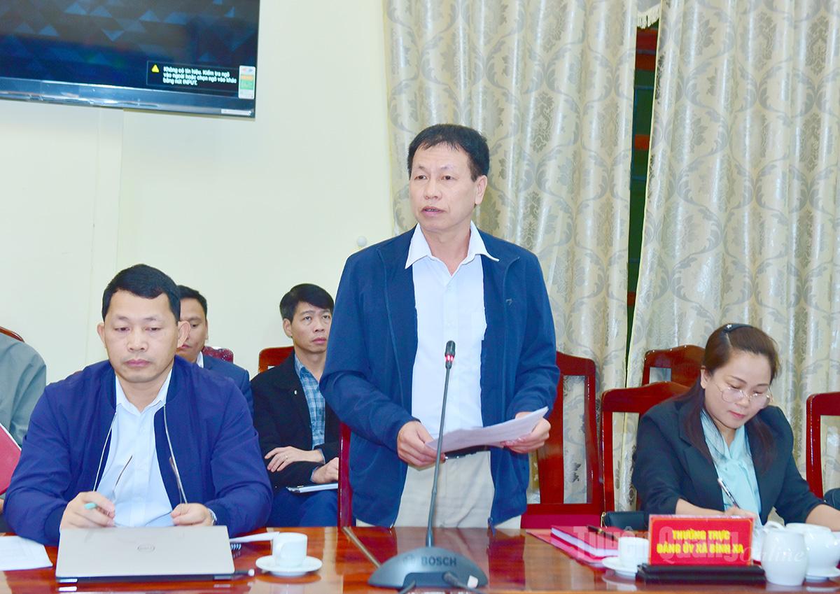 Товарищ секретарь партийного комитета коммуны Биньса доложил о предложении по корректировке планирования коммуны.