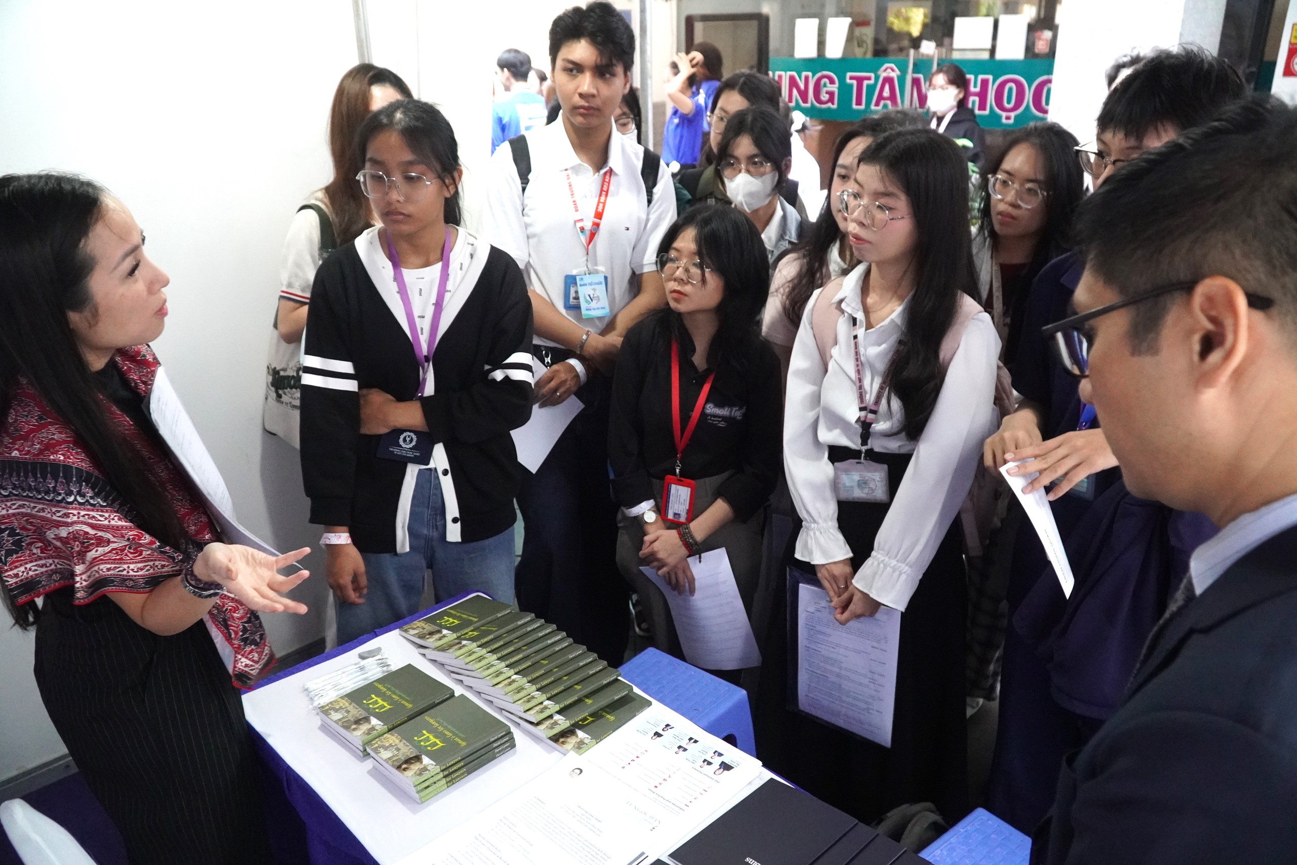 Doanh nghiệp không tuyển sinh viên thực tập để 