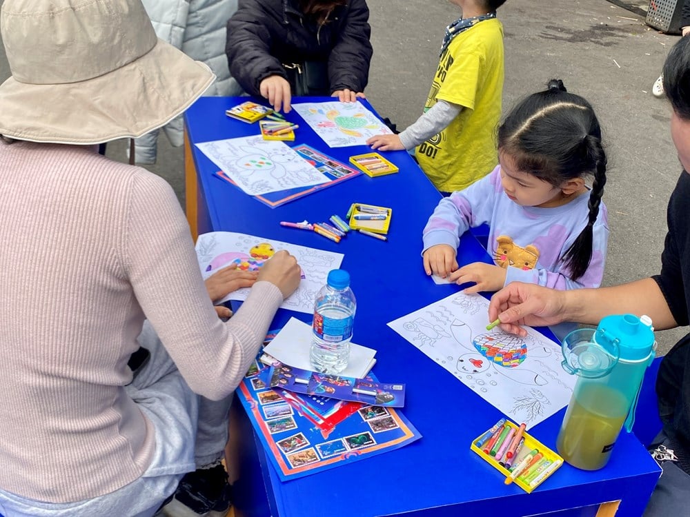 ប្រជាជនរំភើបរីករាយទទួលបានបទពិសោធន៍សកម្មភាពនានាក្នុងកម្មវិធី “បុណ្យវៀតណាមរីករាយ” - រូបថត ១០