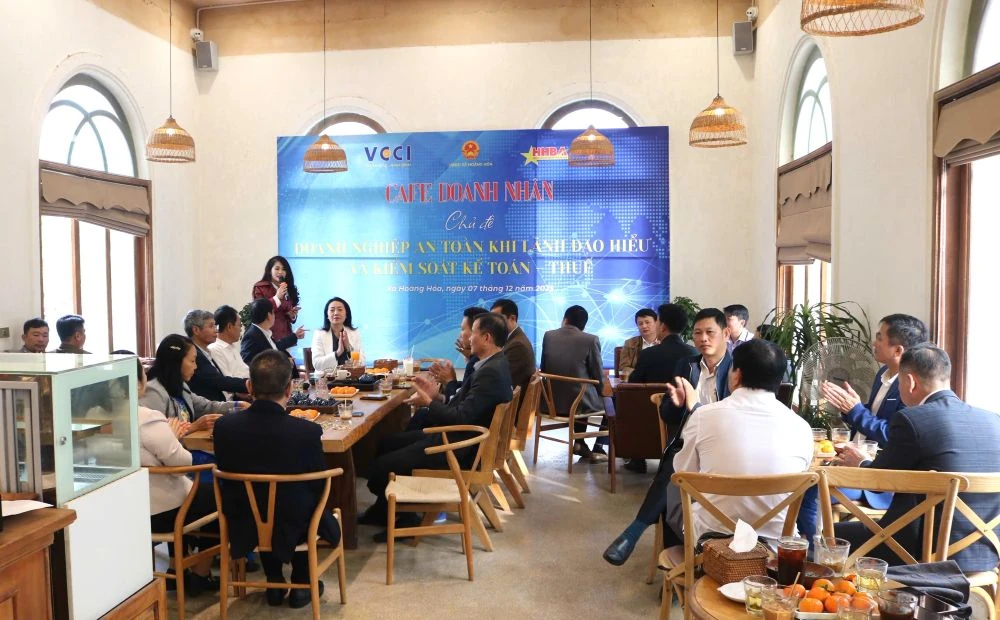 «Деловой кофе»: предлагаем безопасное управленческое мышление в новом контексте